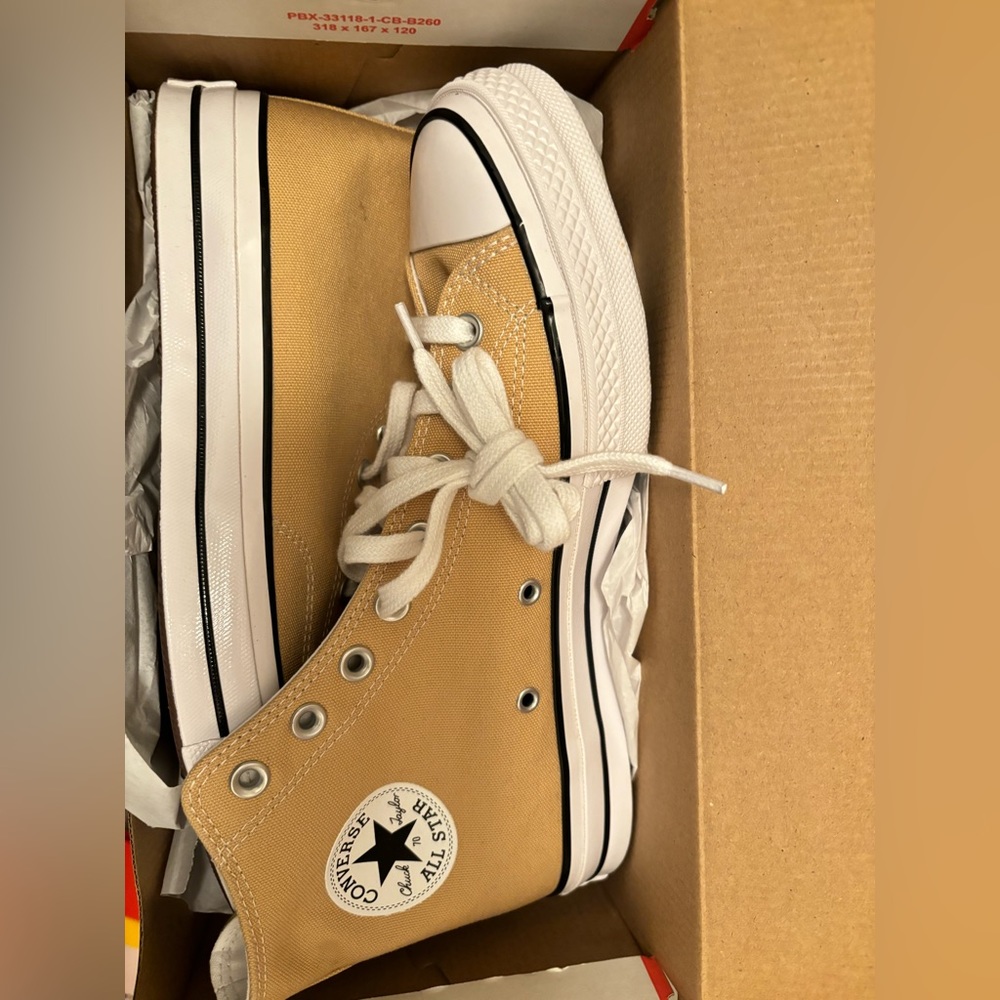 🔥 NEW Converse Chuck 70 Hi Tahini Tan Unisex 9 Men / 11 Women 🔥